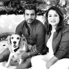 Recuerdo de Efraín Ruales junto a su mamá y a su perro.