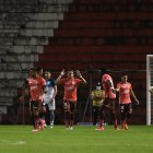 Barcelona derrotó por 2-4 al Manta en Portoviejo. Sus dos nuevos delanteros marcaron.