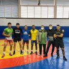 Andrés (c) junto a parte de los luchadores mexicanos con los que entrena, entre ellos hay campeones y subcampeones de Juegos Panamericanos.