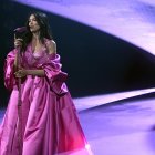 Dua Lipa en su presentación.