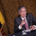El presidente Lasso veta las cadenas nacionales y en su lugar “reinaugura” las redes sociales.