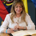 La embajador de Ecuador en Estados Unidos, Ivonne Baki, suscribió el regreso de Ecuador al Ciadi.