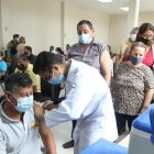 El proceso de vacunación registra varios centros a nivel nacional.