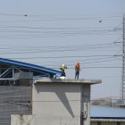 Varios reclusos permanecía en los techos del Centro de Privación de Libertad Número 1 mientras se desarrollaba el motín.