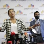 La presidente de la Asamblea Nacional, Guadalupe Llori, conversó con periodistas en la Asamblea Nacional.