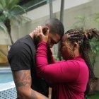 Michael acompañado de doña Katty Hurtado, su progenitora y pilar fundamental en el desarrollo deportivo y motivación del tricolor.