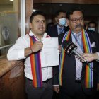 Miembros de Pachakutik entregaron un pedido de juicio político en contra de los miembros del CNE.