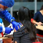 Al momento se aplica ya la tercera dosis a personas de la tercera edad y con alguna vulnerabilidad.