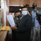 General de policía Alfonso Camacho Presidente de la asociación de generales acudió a la Asamblea a entregar un pedido para amnistías