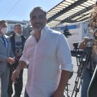 El Minsitro de Transporte a su llegada a la reunión en la CCE, al norte de Quito