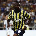 Enner Valencia marcó un doblete con el Fenerbahçe en el torneo turco.