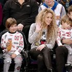 Los niños pasarán las próximas dos semanas con su padre en Barcelona. El futbolista habría accedido que ellos vivan con su madre en Estados Unidos.