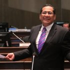 El asambleísta Luis Almeida en una sesión del pleno.