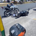 Abandono. En su huida los sospechos abandonaron una de las motos en las que se desplazaban.