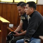 Los agentes policiales, que durante los años de servicio se convirtieron en amigos, le dieron el último adiós a la policía Verónica Songor.