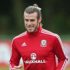 Fútbol - Gales Formación - El Vale Resort, Hensol, Vale of Glamorgan, Gales - 06/10/15 Gales Gareth Bale durante el entrenamiento de Action Images a través de Reuters / Mateo Childs Livepic USO EDITORIAL SOLAMENTE. SOC. Football - Wales Training - The Vale Resort, Hensol, Vale of Glamorgan, Wales - 6/10/15 Wales" Gareth Bale during training Action Images via Reuters / Matthew Childs Livepic EDITORIAL USE ONLY. SOC.