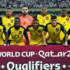 Selección ecuatoriana de fútbol en el estadio Nacional de Lima. Foto.