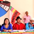 Líderes indígenas en rueda de prensa en Quito este miércoles 30 de noviembre.