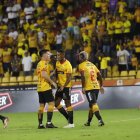 Barcelona consiguió su primer triunfo en el campeonato ecuatoriano luego de golear por 5-0 a Delfín, en el estadio Monumental. En la segunda fecha, el Ídolo del Astillero mostró una mejora en su nivel futbolístico.