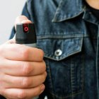 Gas pimienta en aerosol para defenderse.