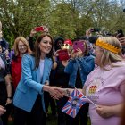 Los príncipes de Gales se mostraron asequibles, en todo momento, con el público que se dio cita al pícnic "real".