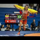 Luisa Valverde no solo que se colgó el oro en los 57 km,  sino que fue nombrada la mejor deportista del torneo y recibió el botín de oro.