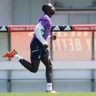 Mendy volviendo a los entrenamientos.