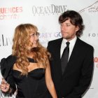 Colate y Paulina en la época donde vivían felices y comían perdices.