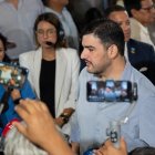 Figura. El alcalde de Guayaquil durante una sesión con los concejales.