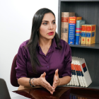 Es consultora de procesos de coaching ejecutivo y posee estudios internacionales en sistemas económicos