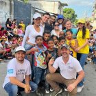 En la Coop. 22 de Abril disfrutaron del almuerzo solidario.