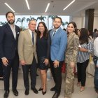 José Solines Aguayo, Ángela Zea de Solines junto a sus hijos José, Juan y Fiorella.