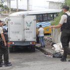 Variedad. Los tipos de chalecos que portan los policías pueden variar según la capacidad adquisitiva de ellos.