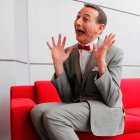 Su carrera sufrió un revés en 1991 cuando fue sorprendido masturbándose en un cine de películas pornográficas.