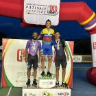 El tricolor Jorge Bolaños (c) en una de las pruebas que lideró.