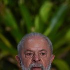 El presidente de Brasil, Luiz Inácio Lula da Silva, participa en las actividades del segundo día de la Cumbre de la Amazonía, hoy, en Bélem (Brasil).