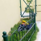 Reclamo. Personas son captadas dormidas en los exteriores del mercado.