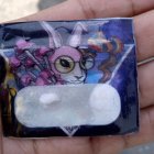 Las dosis de alcaloide son empaquetadas de forma "llamativa" para que no sean vistas como algo negativo o malo