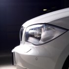 Las luces del auto tienen toda un sistema de cuidados para su cambio o mantenimiento.