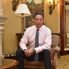 El comunicador, quien empezó en radio, es uno de los presentadores de noticias con mayor prestigio en Hispanoamérica.