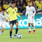 Kendry Páez jugador de Ecuador que tiene 16 años.