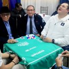 La primera fase se desarrolla en series conformadas por cuatro parejas.