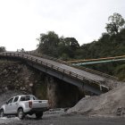 Seguridad. Los vehículos tienen que atravesar el afluente, en días de lluvia se imposibilita el acceso.