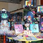 Cristóbal Cajas y Verónica Molina impulsan a través de su marca ‘Garasa’ y su personaje el cuy la cultura e identidad cuencana.