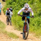 Johnny Tomalá Gonzabay compite en distintos terrenos.