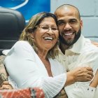 Mamá de Dani Alves sería demandada por difundir fotos de la supuesta víctima de agresión sexual