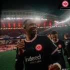 William Pacho volvió al 11 ideal de la fecha en la Bundesliga
