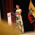 Diana Atamaint acusa a Roberto Aguilar de presunta violencia política de género por un artículo de opinión.