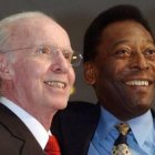 Zagalo (i) y Pelé fueron homenajeados en la final de la Supercopa de Brasil