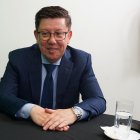 Rafael Oyarte es doctor en Jurisprudencia. Magíster en Derecho Público con mención en Derecho Constitucional. Profesor universitario. Ha escrito más de una docena de libros.